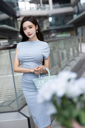 三只狗同时进行