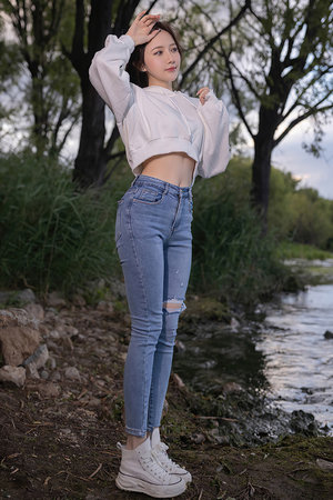 欧美射精插人逼里