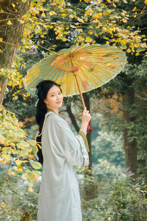 极少援交的贵州大学美女腼腆