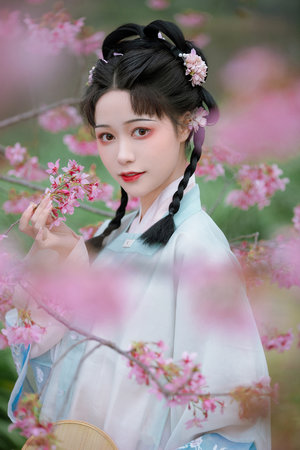 公交车最后一排被C细节描写