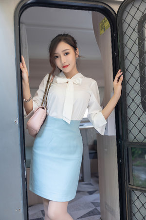 女老师4在线观看