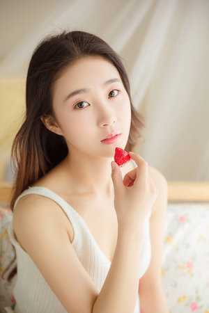 小乌酱黑白双丝榨精在线观看