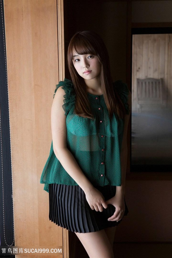 黑袜军警被体育生调教