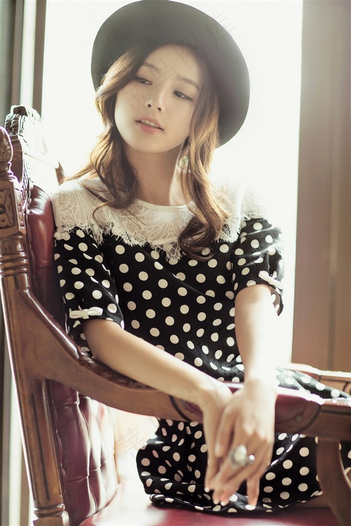 揉胸吻胸视频大尺度在线观看