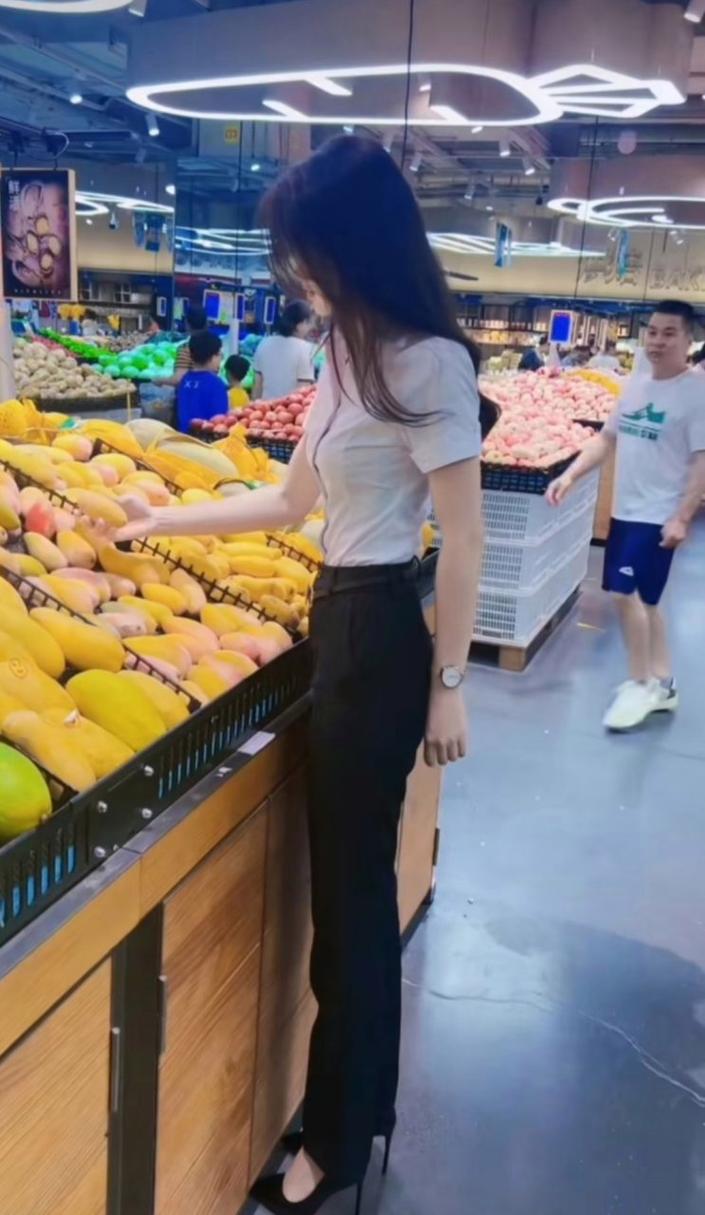 中国真实处破女www出血